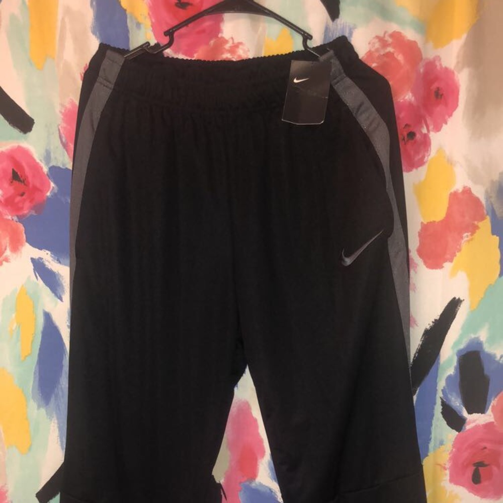 Men’s joggers!!